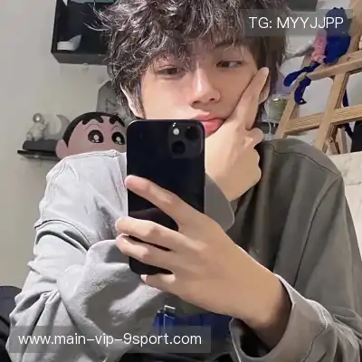 华菁俭